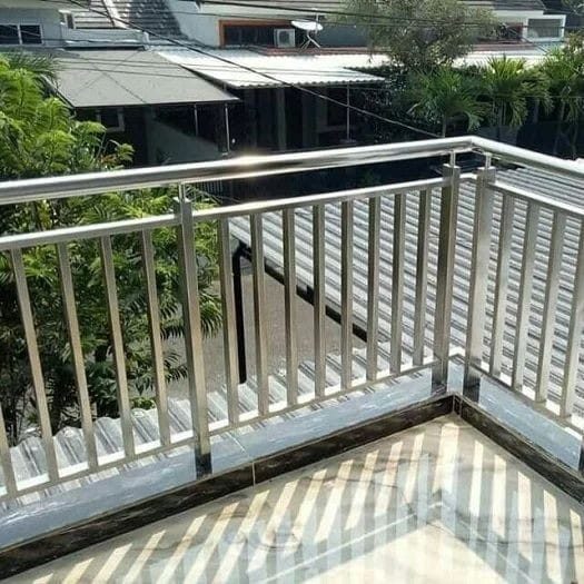 Staircase railing in progress